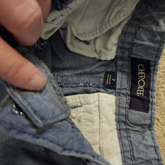 4 pairs of shorts - Picture 9 of 9